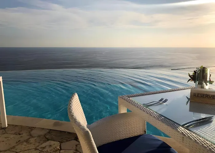 Private @ The Hi-end Villa *